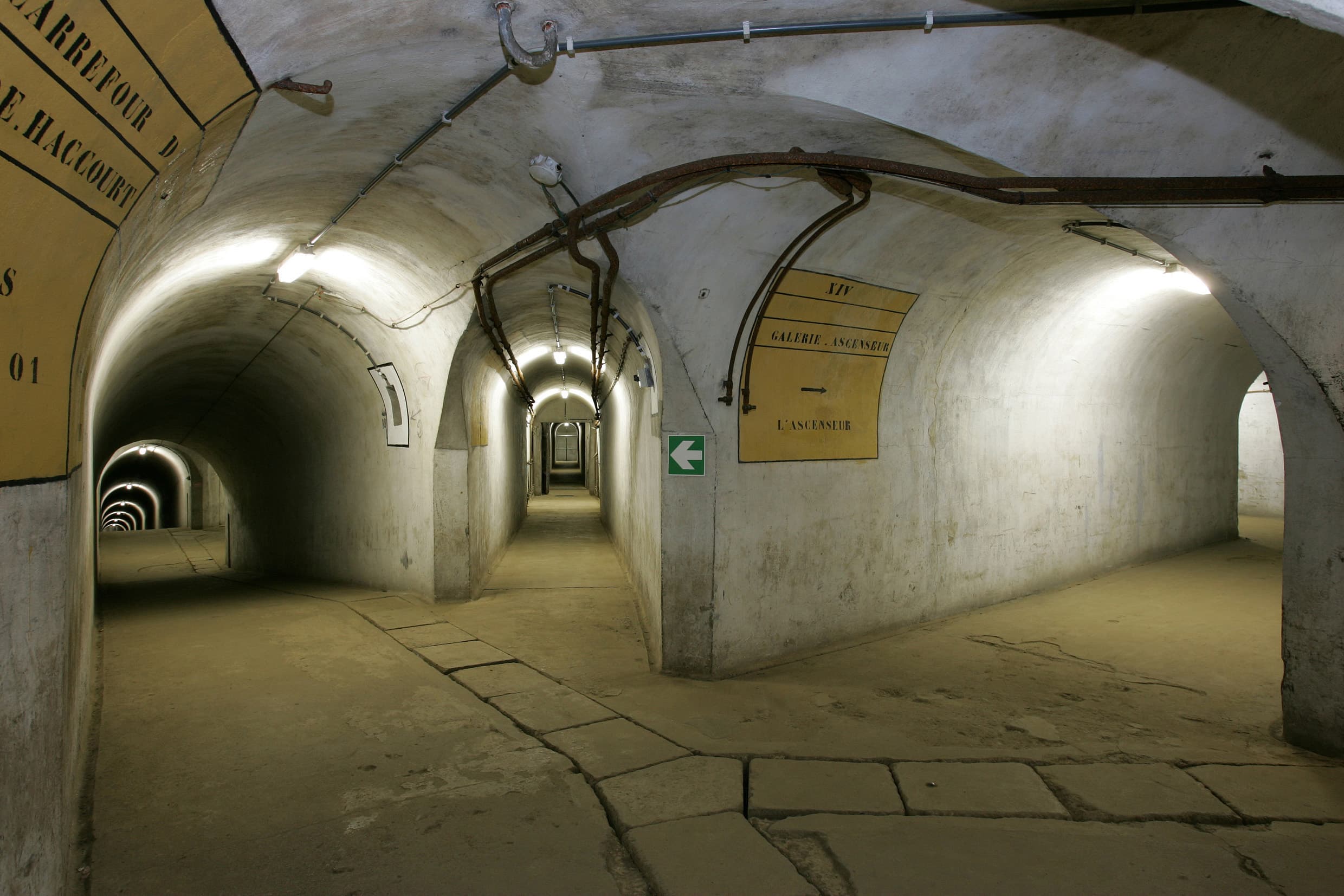 FEE - Star Junction - Underground Galery.jpg
